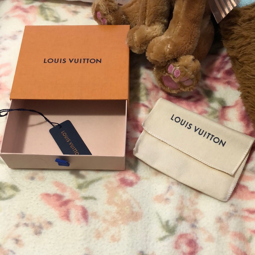 AUTHENTIC LV BOX